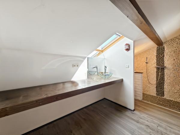 Versailleux (01330) Propriété à vendre pour famille avec enfants à Versailleux