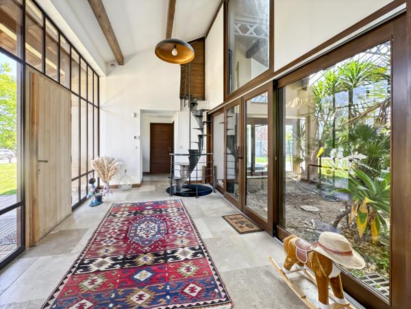 Versailleux (01330) Propriété à vendre pour famille avec enfants à Versailleux