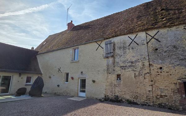 Maison à vendre    4 pièces •  Vrigny