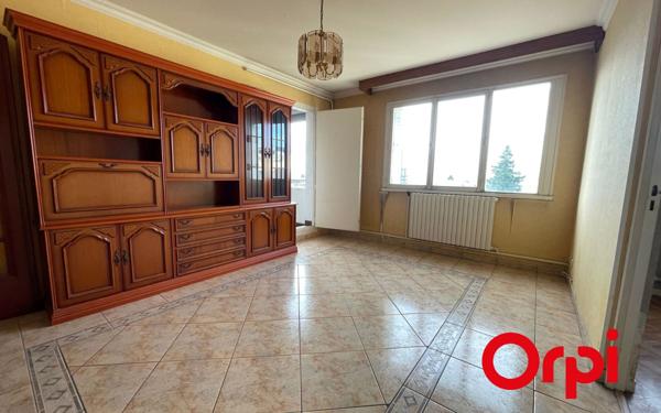 Appartement à vendre    4 pièces • 73,31 m2 Saint-Priest