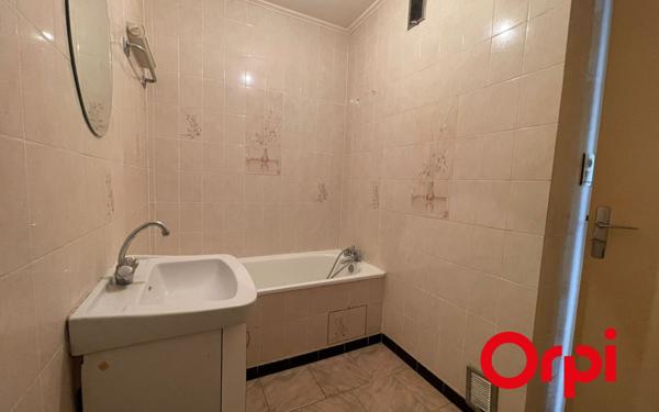 Appartement à vendre    4 pièces • 73,31 m2 Saint-Priest