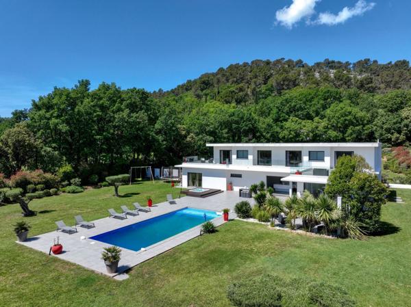 Vente Maison de luxe Aix-en-Provence 9 Pièces 350 m²