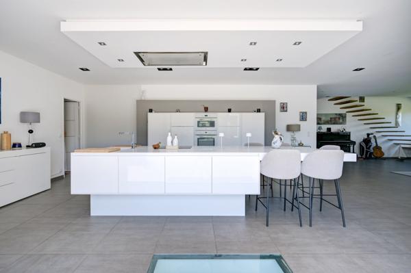 Vente Maison de luxe Aix-en-Provence 9 Pièces 350 m²