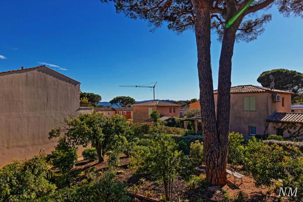 Roquebrune-sur-Argens (83380) Superbe studio rénové à 2 pas du port des plages et centre des Issambres