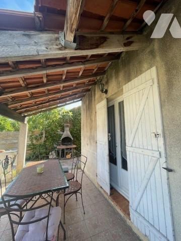 Maison à vendre à VENDARGUES indépendante sur trois faces, sur 309 m² de terrain.