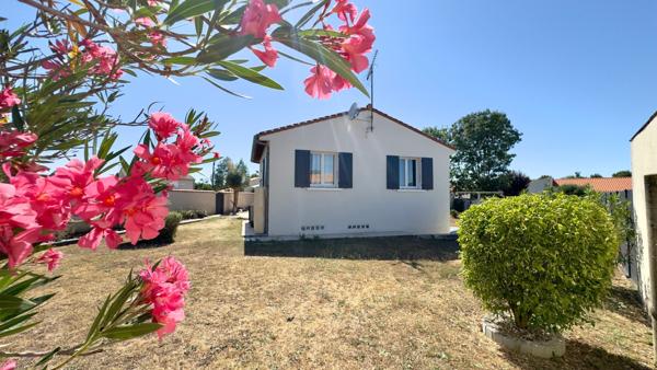 « Maison Type 4/5 CAMPAGNE ROCHELAISE » 353 600 € FAI* Sérénité près de La Rochelle.