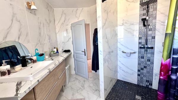 « Maison Type 4/5 CAMPAGNE ROCHELAISE » 353 600 € FAI* Sérénité près de La Rochelle.