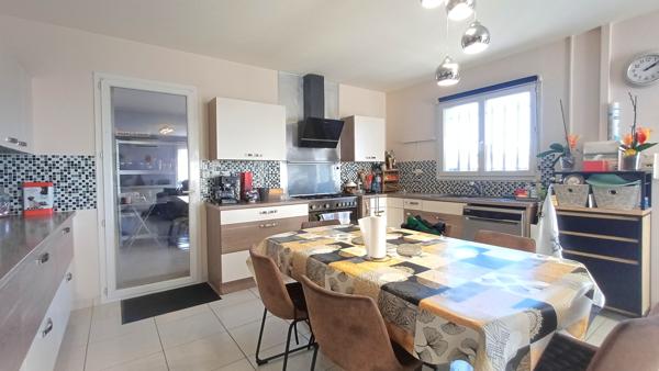 Peyriac-Minervois (11160) Villa de PLAIN-PIED 125 m2 3 chambres.