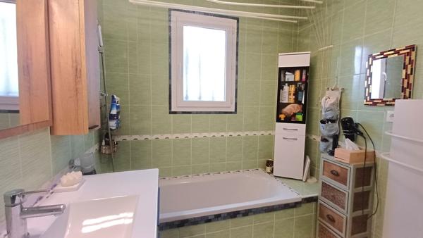 Peyriac-Minervois (11160) Villa de PLAIN-PIED 125 m2 3 chambres.