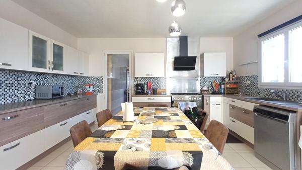 Peyriac-Minervois (11160) Villa de PLAIN-PIED 125 m2 3 chambres.