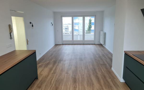 Appartement à louer    3 pièces • 70 m2 Tourcoing