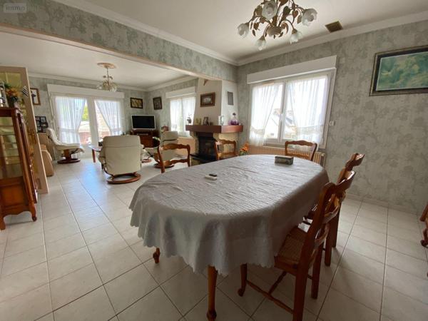 Maison à vendre à Gommenec'h dans les Côtes-d'Armor (22290), ref : MAIS-273