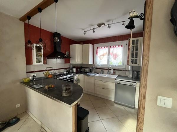 Maison à vendre |  Saint-Priest |  5 pièces | 121 m²