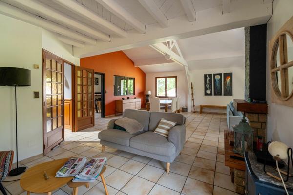 Maison à vendre    6 pièces •  Mimizan