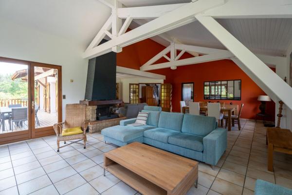 Maison à vendre    6 pièces •  Mimizan