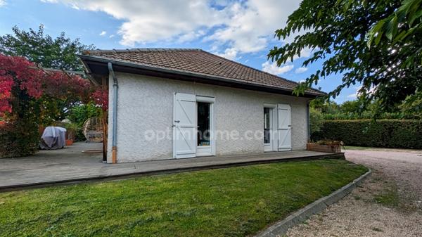 Charmante maison 3 chambres, jardin arboré, piscine hors-sol