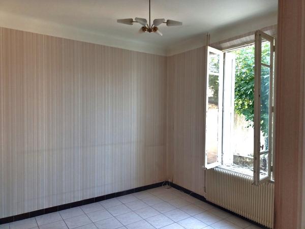 Carcassonne (11000) Maison de ville T5/6 / terrain 630 m2 / garage