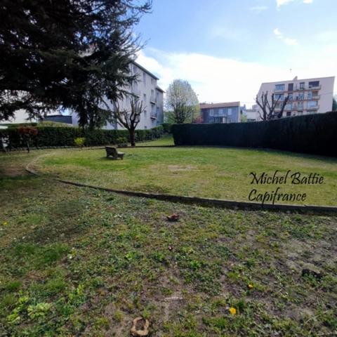 T4 lumineux avec vue imprenable, balcons, garage – idéal résidence principale ou investissement