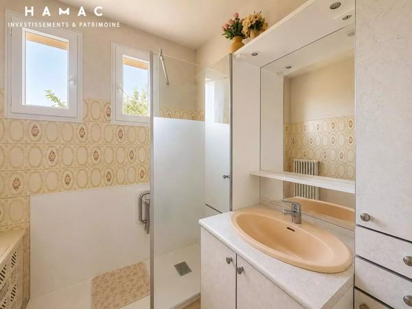 SAINTE-FOY-LÈS-LYON — Maison à rénover sur terrain de 1 112 m² — Fort potentiel !