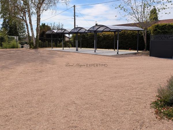 villa de plain-pied très bien entretenue (104 m²) – Pièce de vie avec cuisine ouverte de 60 m²