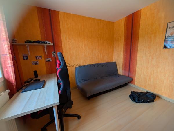villa de plain-pied très bien entretenue (104 m²) – Pièce de vie avec cuisine ouverte de 60 m²