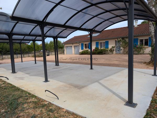 villa de plain-pied très bien entretenue (104 m²) – Pièce de vie avec cuisine ouverte de 60 m²