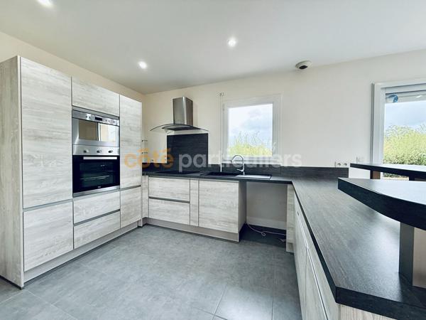 Vente
                Maison174 m² - 9 Pièces -
                    SAINT CLAIR SUR L ELLE (50680)