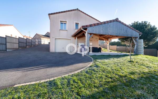 Maison à vendre    5 pièces •  Saint-Just-le-Martel