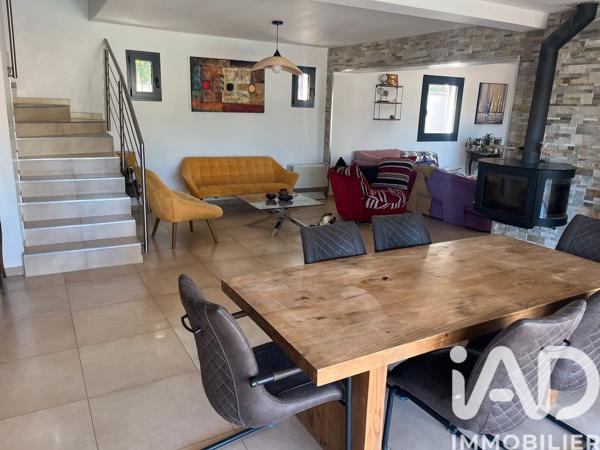 Maison à vendre 8 pièces 188 m² Saint-Cyr-sur-Mer