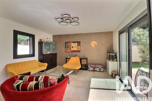 Maison à vendre 8 pièces 188 m² Saint-Cyr-sur-Mer