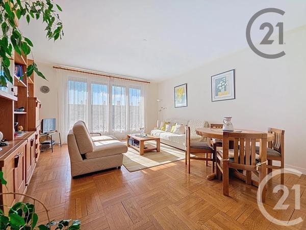 Appartement à vendre  5 pièces - 97 m 2   ST ANDRE LES VERGERS  - 10