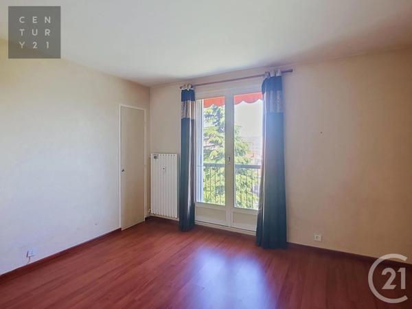 Appartement à vendre  5 pièces - 97 m 2   ST ANDRE LES VERGERS  - 10