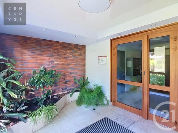 Appartement à vendre  5 pièces - 97 m 2   ST ANDRE LES VERGERS  - 10