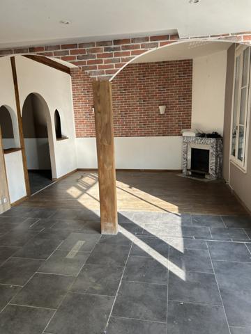 À vendre - Local commercial 83 m² situé à Tours (37000)