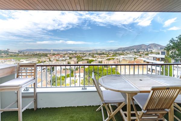 Appartement à vendre 4 pièces MARSEILLE 8EME ARRONDISSEMENT (13) vue mer, terrasse, cave, stationnement libres
