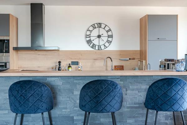 Appartement à vendre 4 pièces MARSEILLE 8EME ARRONDISSEMENT (13) vue mer, terrasse, cave, stationnement libres