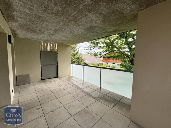 Appartement à louer 3 pièces 72m² Veigy-Foncenex (74140)