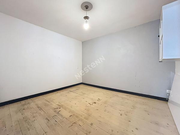 Maison dans corps de ferme de 189 m² à Faverges dont 116 m² de combles aménageables - jardin - stationnements - caves