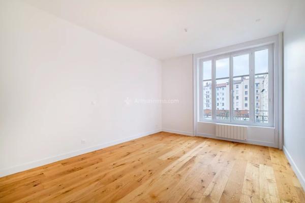 Vente Appartement 3 pièces 62 m2 à Lyon 7