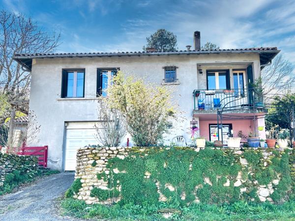 Maison avec garage jardin et piscine