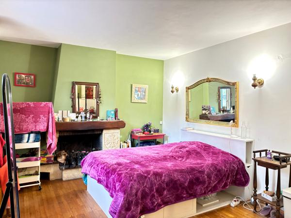 Maison avec garage jardin et piscine