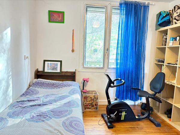 Maison avec garage jardin et piscine