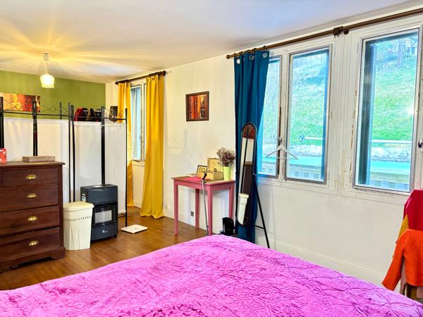 Maison avec garage jardin et piscine