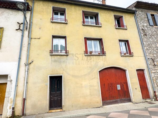 Maison de village R+2 de 150m2 habitables environ