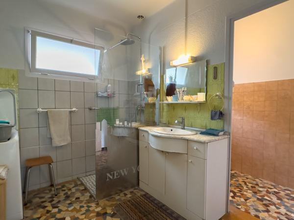 Maison de village R+2 de 150m2 habitables environ