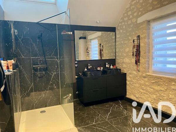 Maison à vendre 6 pièces 157 m² Ouzilly