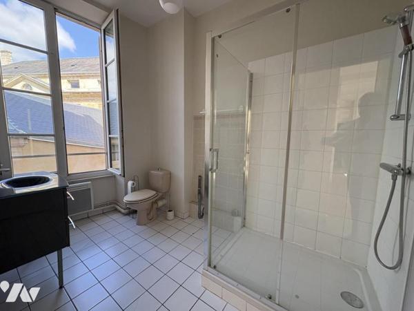 NIORT CENTRE VILLE, appartement T3 situé au 1er étage 