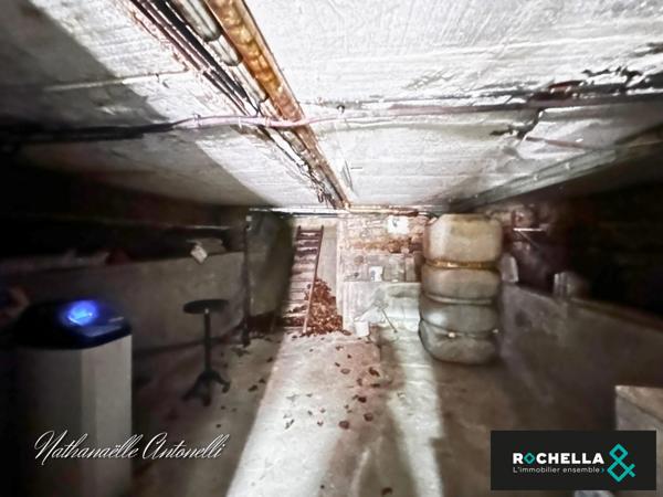 BELLE MAISON ANCIENNE - TONNAY-CHARENTE