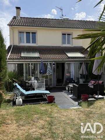 Maison à vendre 5 pièces 92 m² Aÿ-Champagne