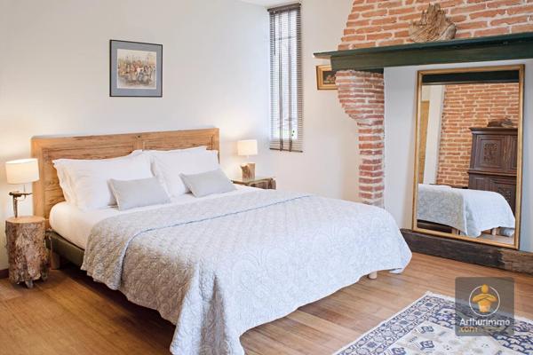 Vente Maison 7 pièces 250 m2 à Sainte-Eulalie-en-Born